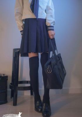 亚洲精品伦理熟女国产一区二区_剧情片完整在线观看